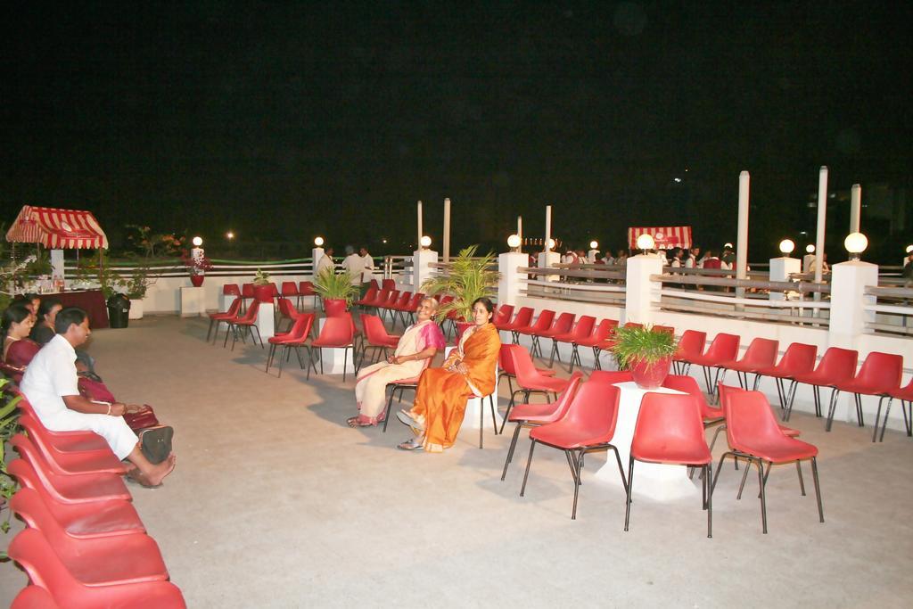 Hotel Pandian Chennai Ngoại thất bức ảnh