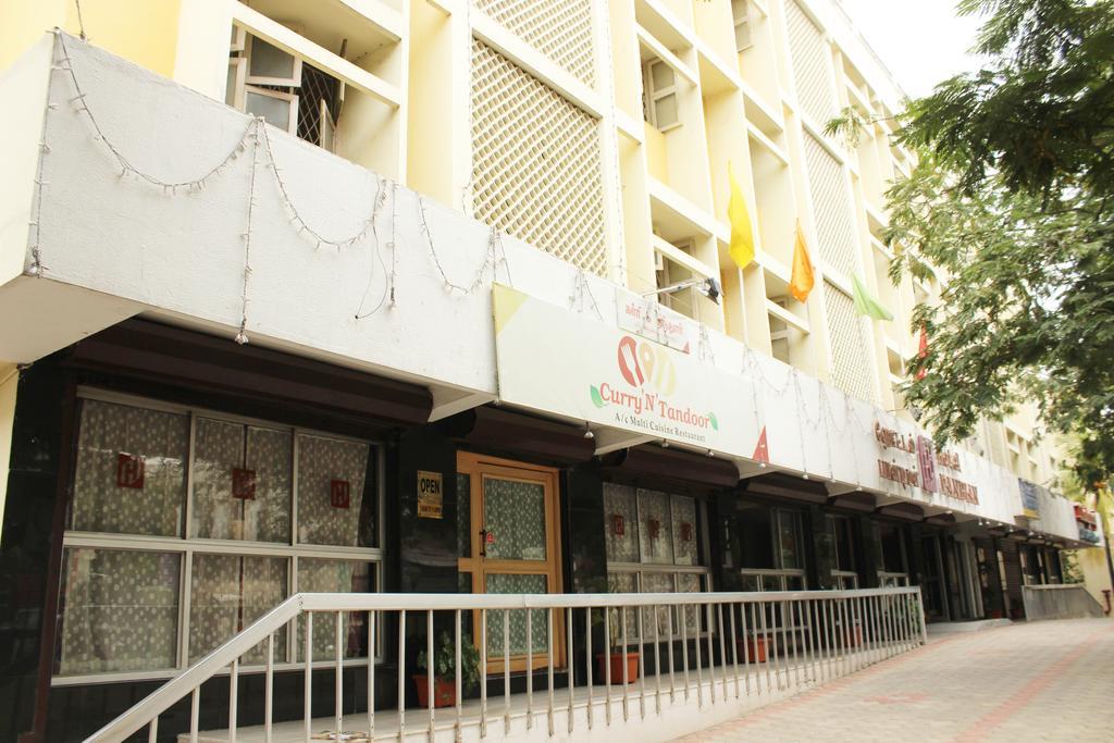 Hotel Pandian Chennai Ngoại thất bức ảnh