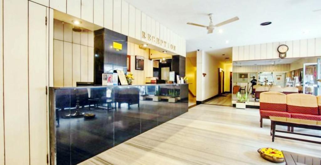 Hotel Pandian Chennai Ngoại thất bức ảnh