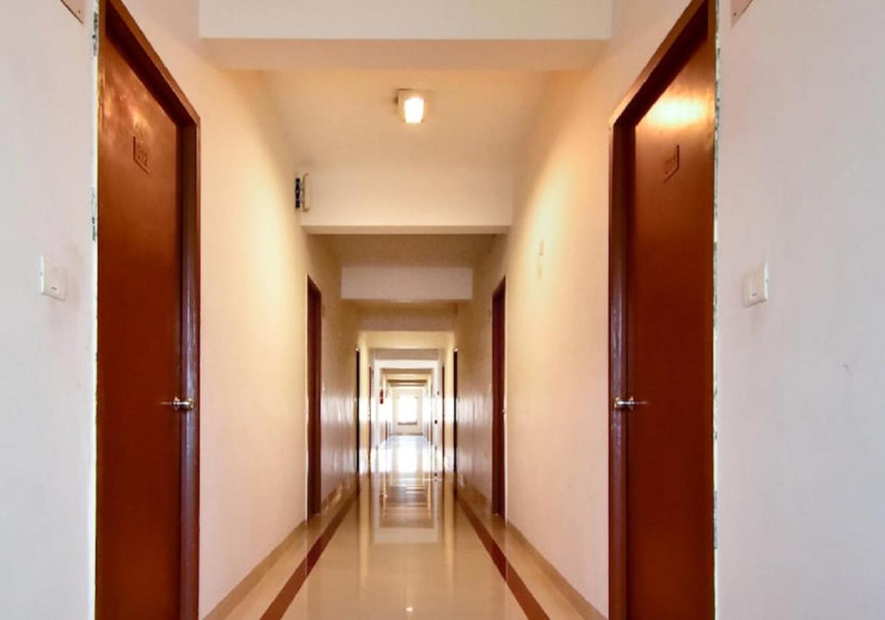 Hotel Pandian Chennai Ngoại thất bức ảnh