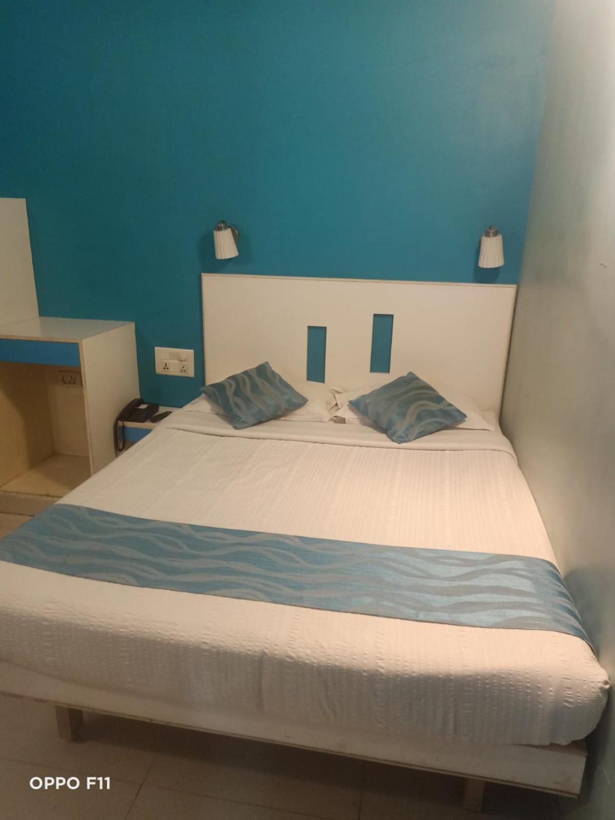 Hotel Pandian Chennai Ngoại thất bức ảnh