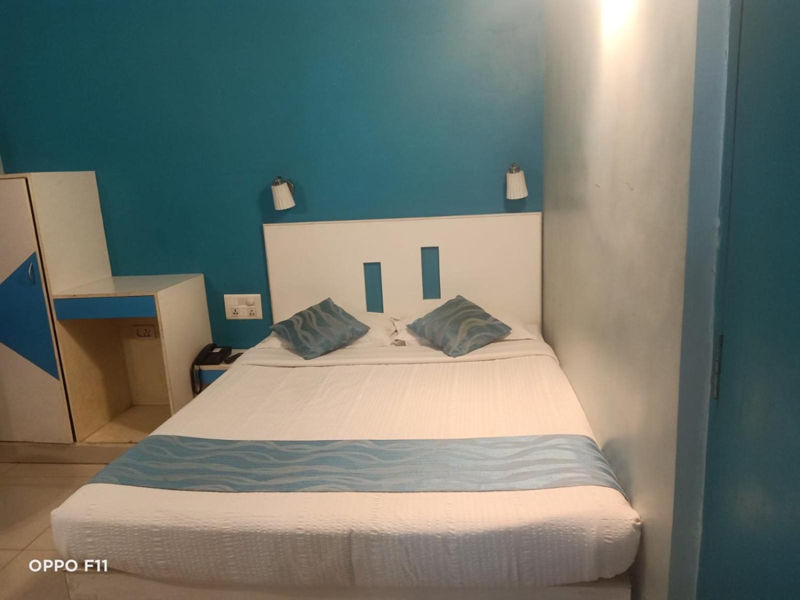 Hotel Pandian Chennai Ngoại thất bức ảnh