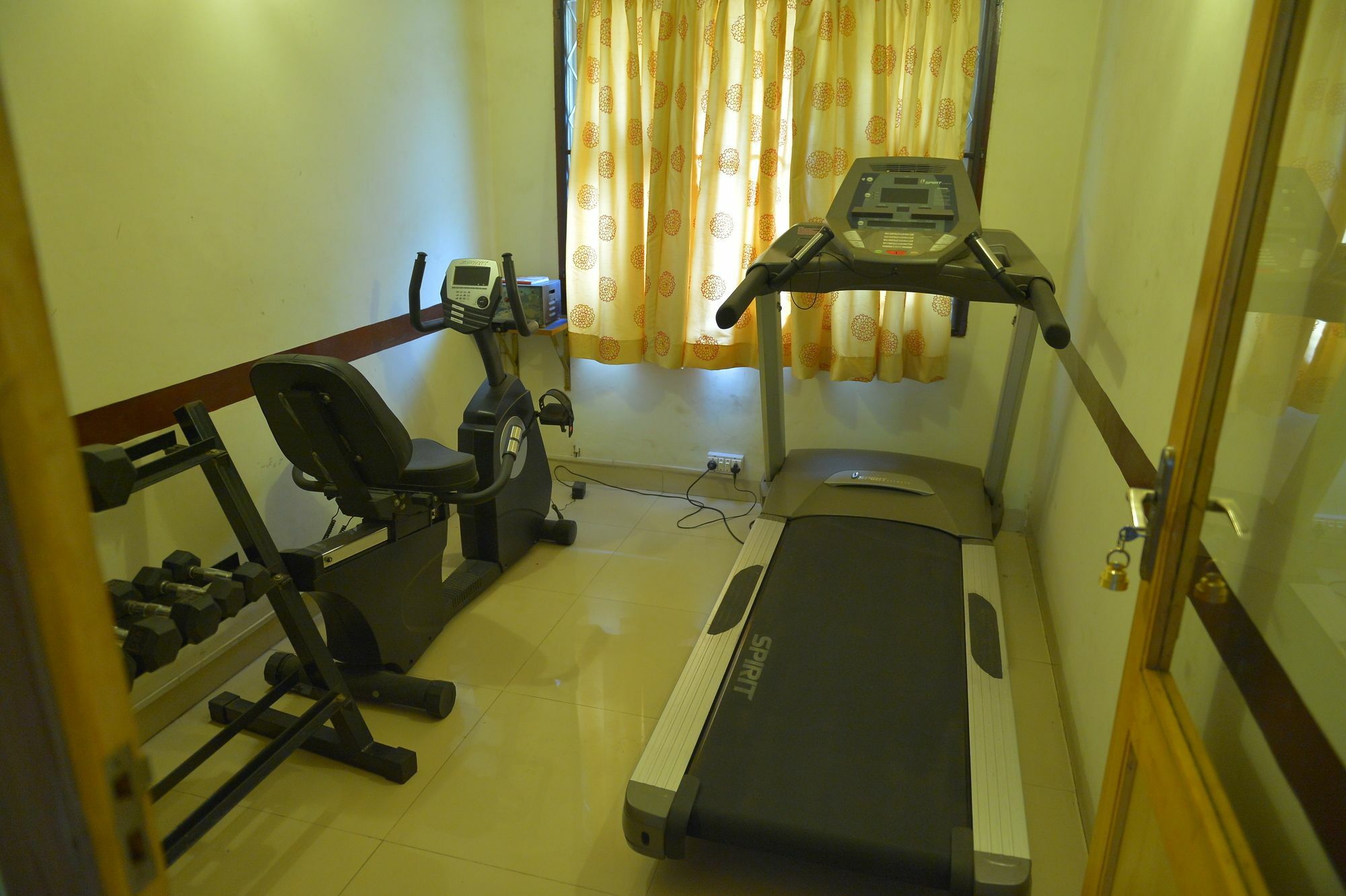 Hotel Pandian Chennai Ngoại thất bức ảnh